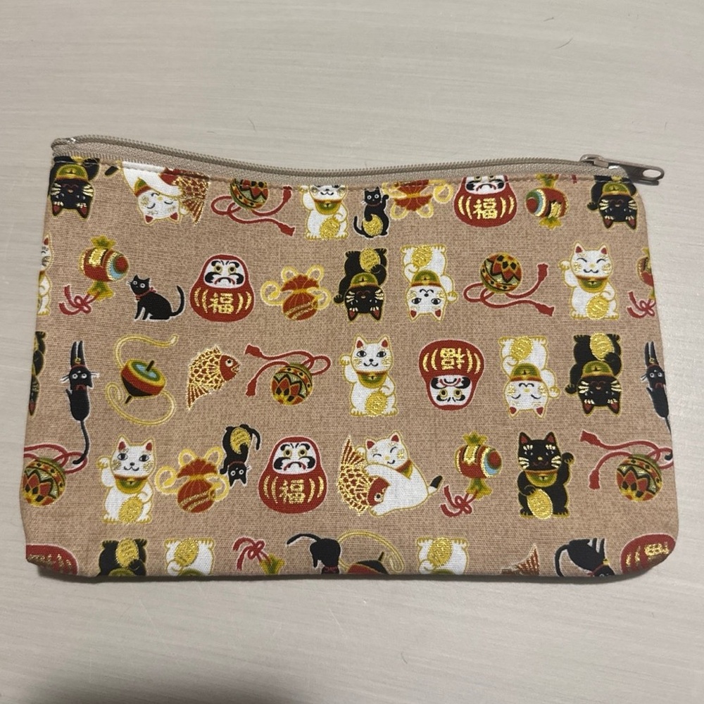 NEW Lucky cat cosmetic pouch